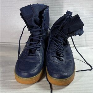 Navy High-Top Sneakers with Gum Sole NIKE SKU 864024-400 USED (not box)
